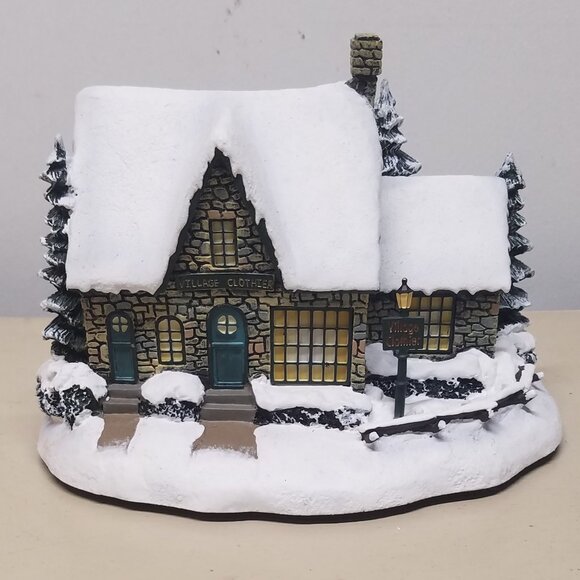 Hawthorn Village Thomas Kinkade Christmas Light Up Village Clothier - Picture 1 of 12